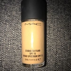 MAC Studio Fix Fluid Foundation